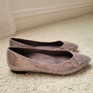 Vionic Women's Quartz Lena Pointed Ballet Flat Size 9